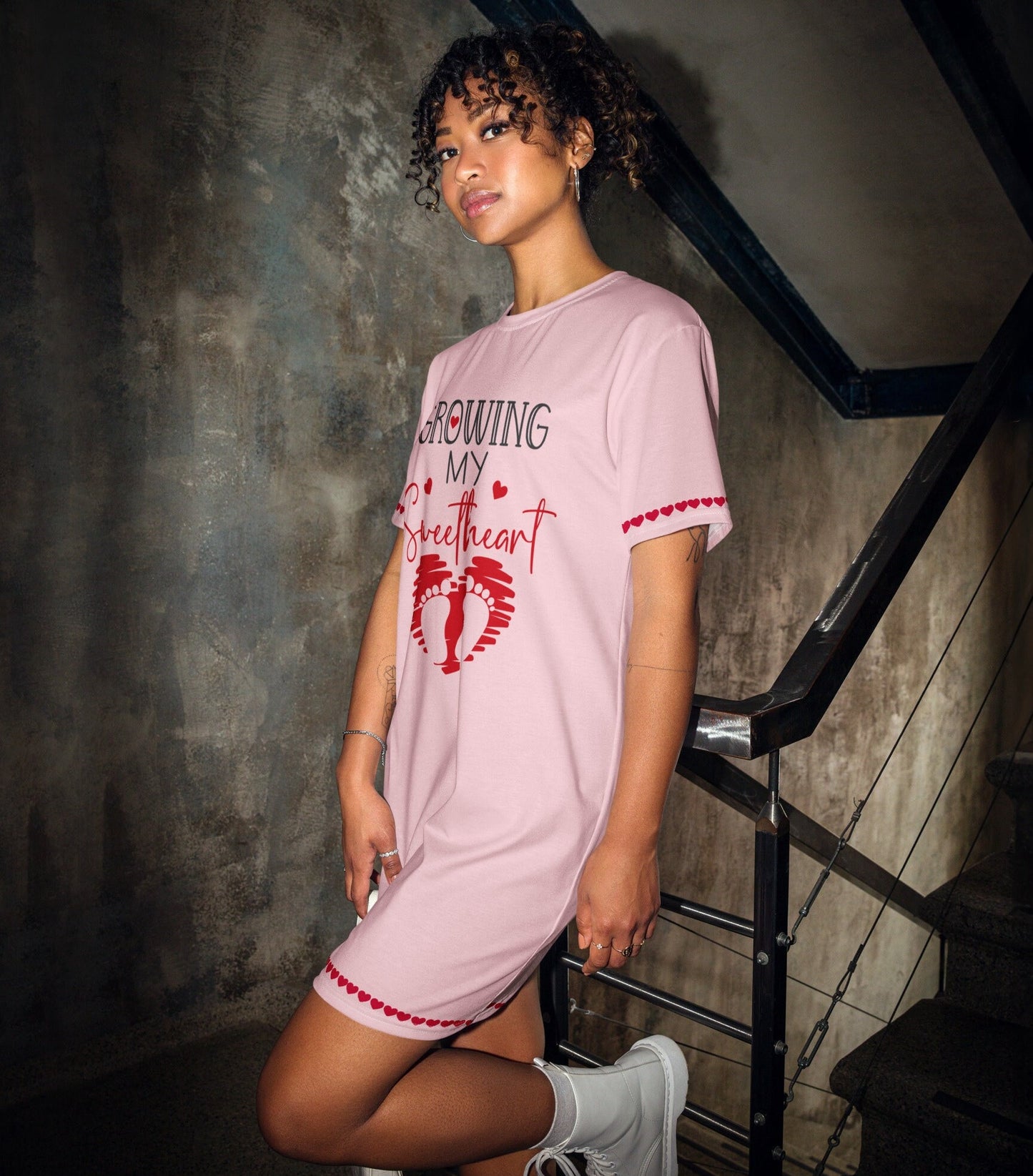 Pink Valentine Pregnancy Tshirt dress, Pregnancy announce, Valentines Maternity T-shirt dress