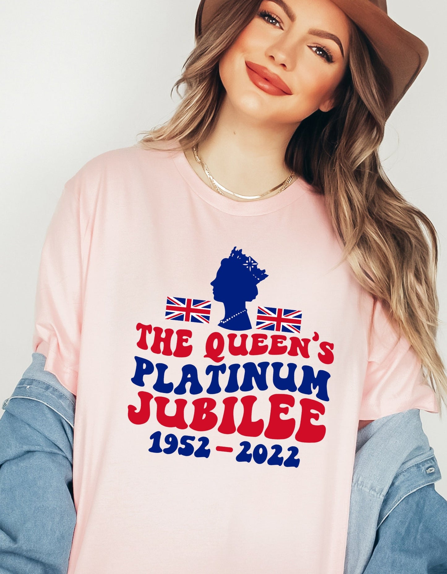 Jersey Queen Elizabeth T-shirt Tee, The Memories 1952-2022 Tee, Queen Rip Shirt, British Queen Shirt, Her Royal Majesty Shirt, Monarch Shirt