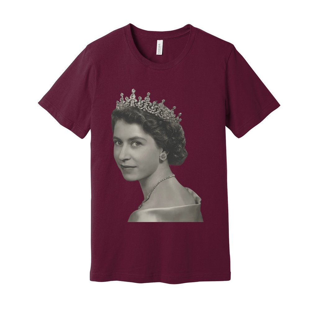 Unisex Jersey Queen Elizabeth II Tee, British Royal Shirt, Majesty T-shirt, Platinum Jubilee Top, England Queen Shirt