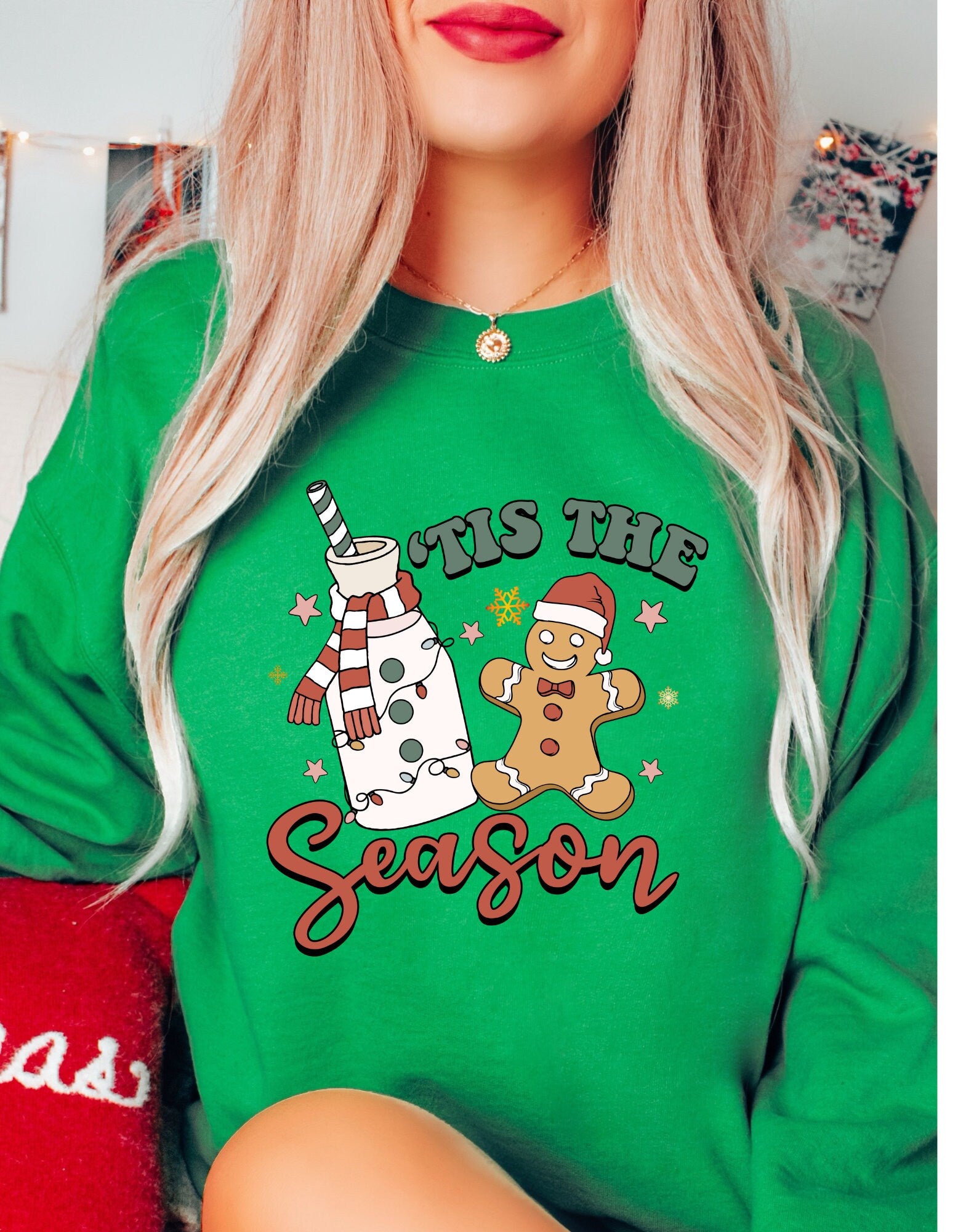 Tis the Season Christmas Sweatshirt, Retro Christmas Sweatshirt, Unisex Heavy Blend Crewneck Holiday Sweater