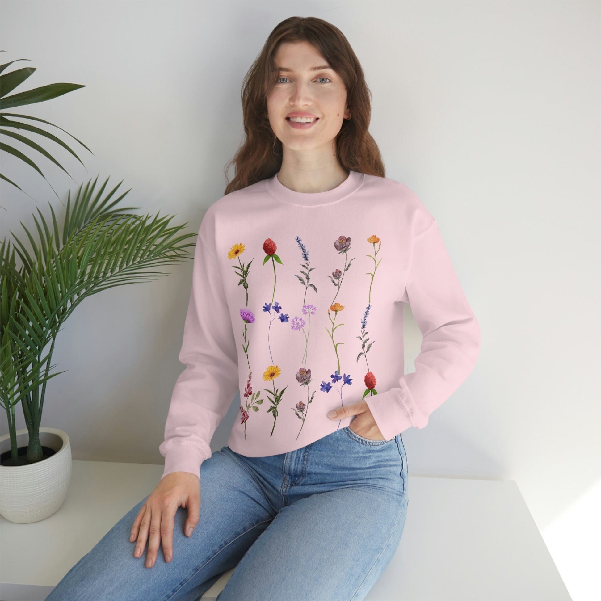 Wildflower Sweatshirt, Wildflowers Sweater, Floral Tshirt, Flower Shirt, Gift for Women, Unisex Heavy Blend Crewneck Sweatshirt