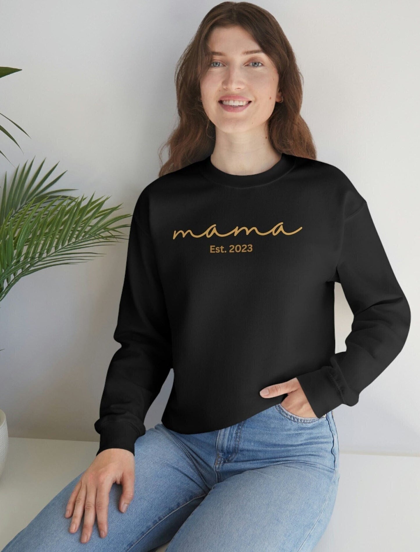 Mama Est Sweatshirt, Mother Shirt Gift, New Mama Pullover Mom First Time Jumper, Gift for Her, Unisex Heavy Blend Crewneck Sweatshirt